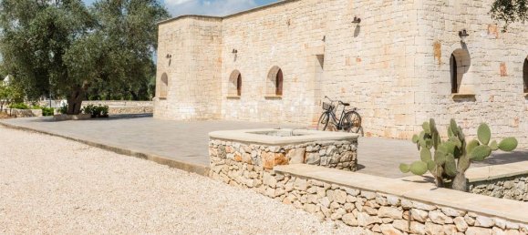 6 bedrooms Villa in San Michele Salentino, Italy No. 154403 2