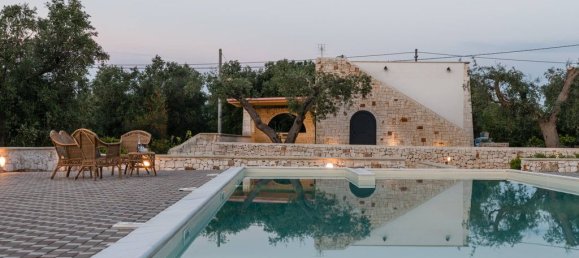 6 bedrooms Villa in San Michele Salentino, Italy No. 154403 4