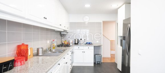 4 bedrooms House in Oeiras, Portugal No. 111343 13