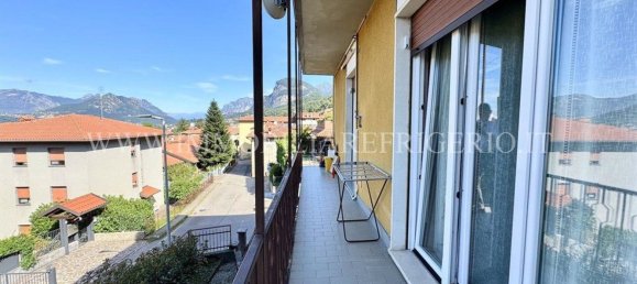 Квартира с 3 спальнями в Калольциокорте, Италия № 363560 8