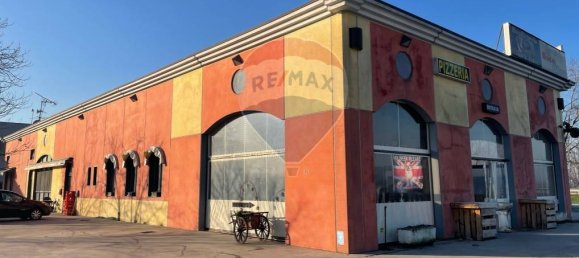 5 rooms Commercial property in Acquafredda, Italy No. 374674 2