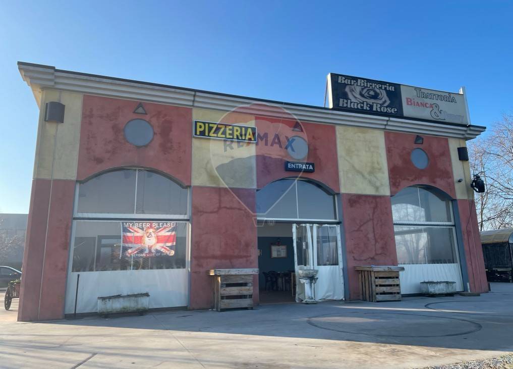 5 rooms Commercial property in Acquafredda, Italy No. 374674