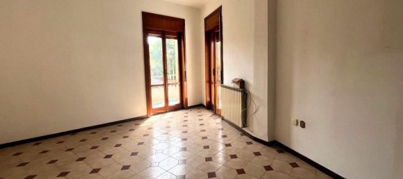 24-salle Bâtiment à Pignataro Maggiore, Italy No. 37617 4