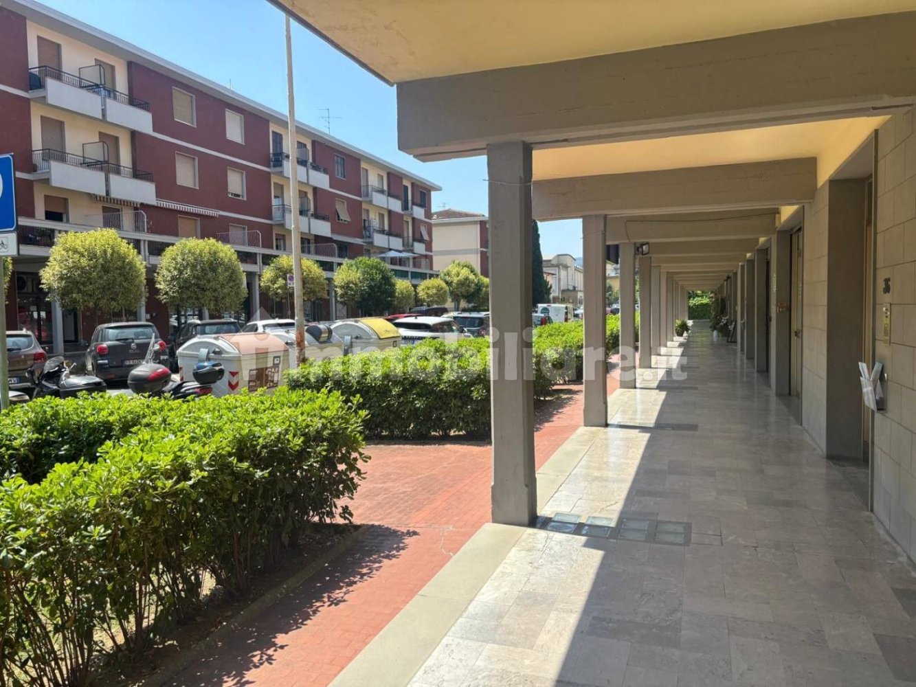 2-Zimmer Gewerbliche Immobilie in Scandicci, Italy, Nr. 326293