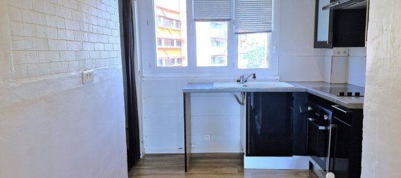 2 bedrooms Apartment in Marseille, France No. 327418 7