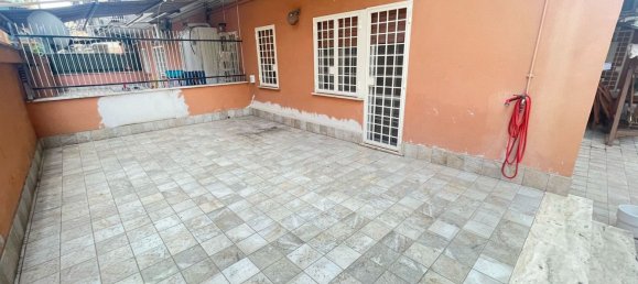 3 rooms Apartment in Rome, Italy No. 28380 2