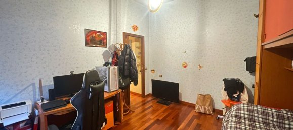 3 rooms Apartment in Rome, Italy No. 28380 12