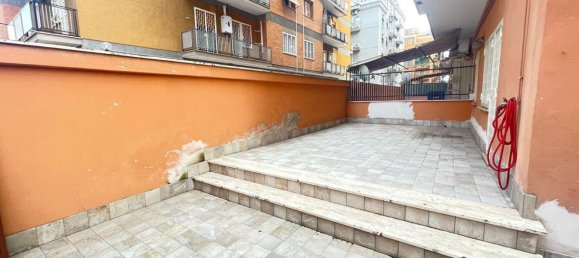 3 rooms Apartment in Rome, Italy No. 28380 4