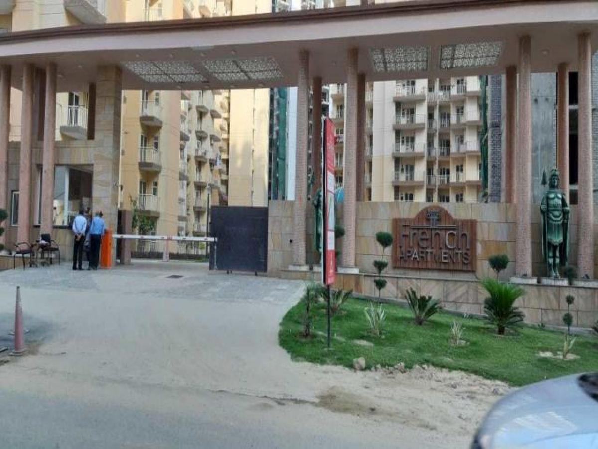 3 bedrooms House in Noida, India No. 68266