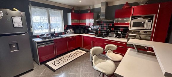 3 bedrooms House in Beuvrages, France No. 242641 3