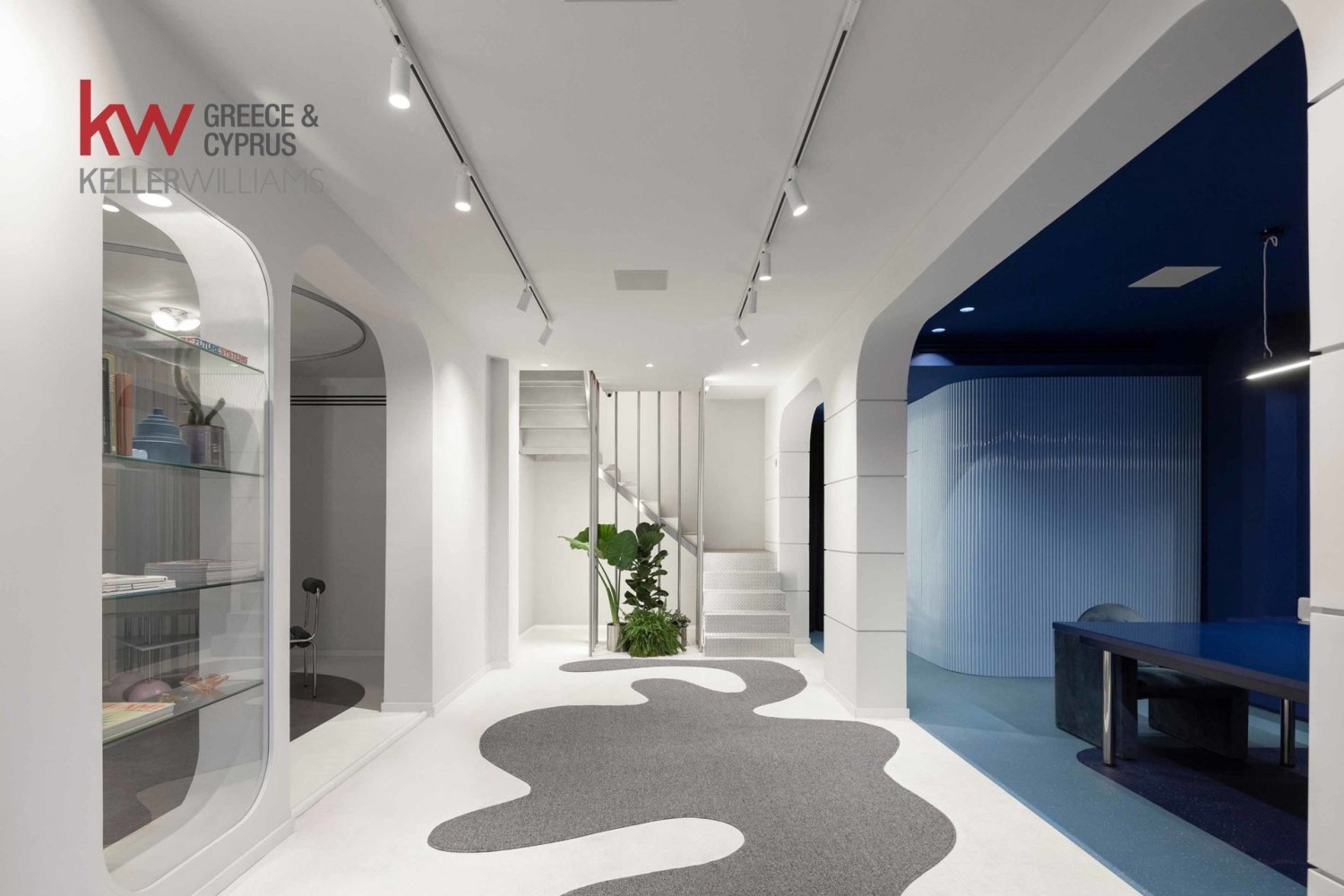 5 rooms Office in Larnaca, Cyprus No. 26538