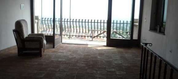 9 rooms Apartment in Montefiascone, Italy No. 250783 6