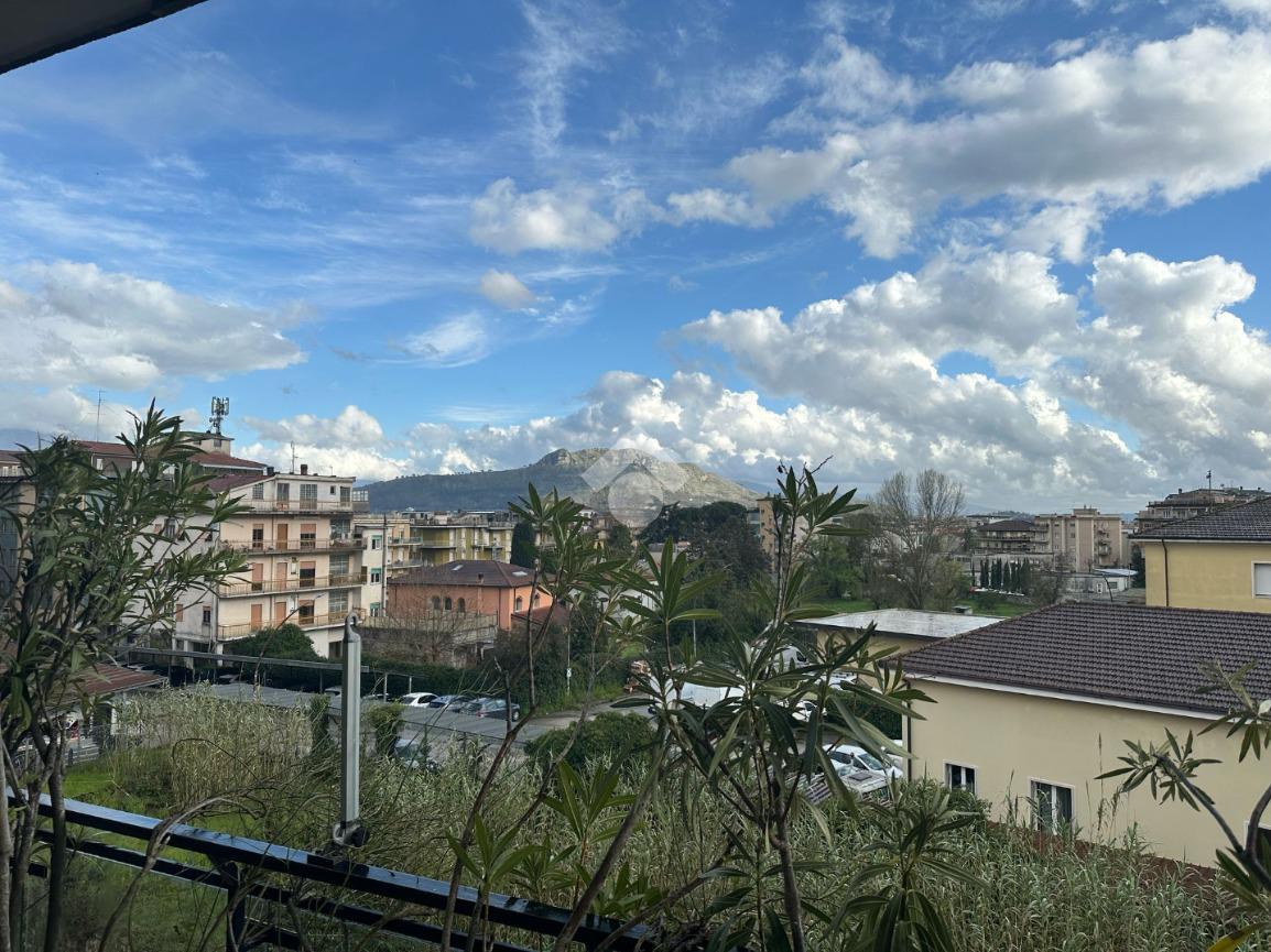 5 rooms Apartment in Cassino, Italy No. 40357