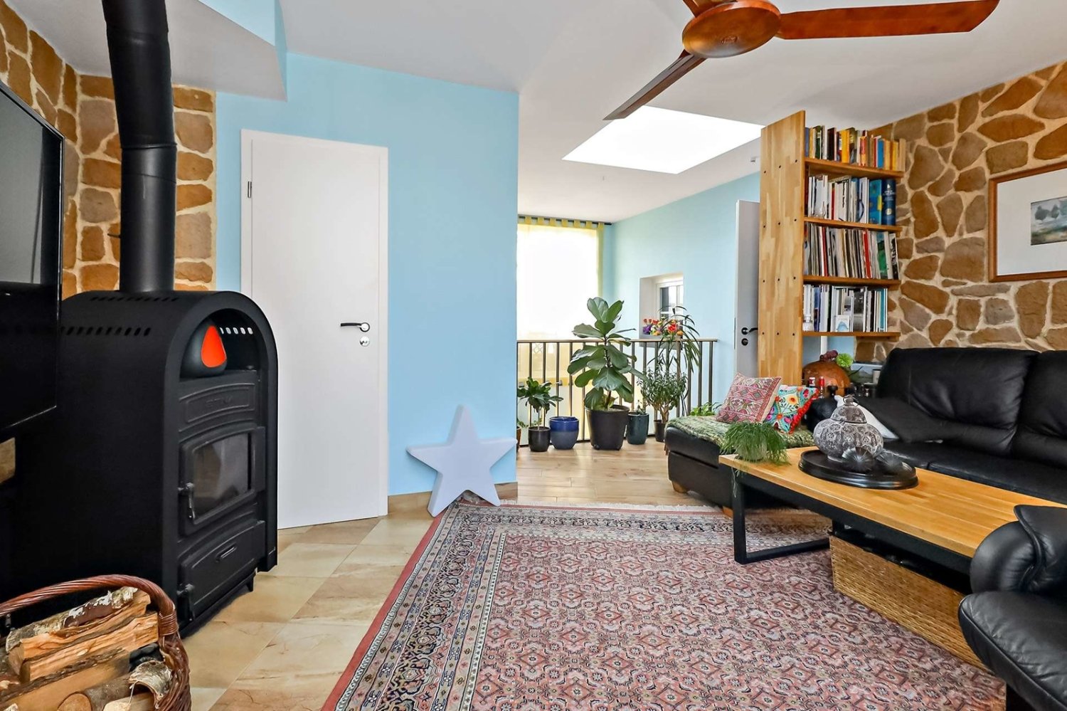 Дуплекс с 5 комнатами в Кройцберг, Германия № 106690