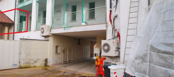 Apartamento de 3 habitaciónes en Soncino, Italy No. 3995 3