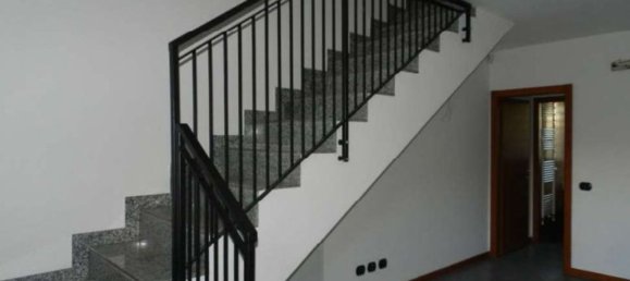 4 rooms Apartment in Spinadesco, Italy No. 96517 9