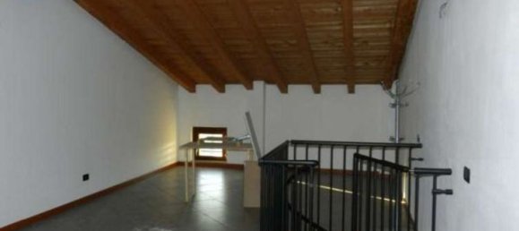 4 rooms Apartment in Spinadesco, Italy No. 96517 17