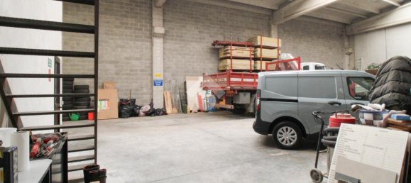 1-salle Entrepôt à Rudiano, Italy No. 341364 16