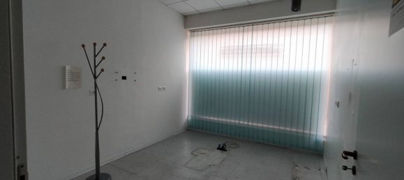 300m² Office in Terni, Italy No. 312662 4