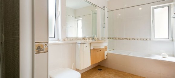 4 bedrooms Villa in Lagoa, Portugal No. 318144 24