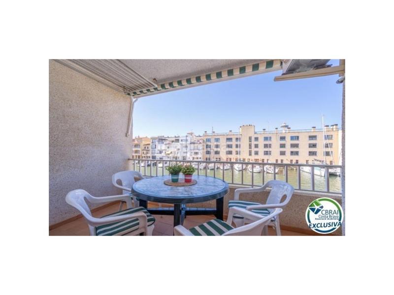 Apartamento de 2 dormitorios en Empuriabrava, Spain No. 230292