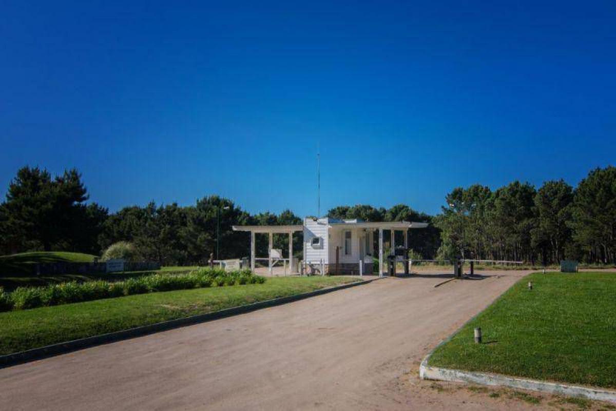  Land in Mar del Plata, Argentina No. 119852