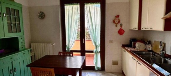 3 bedrooms Villa in Montignoso, Italy No. 107409 2