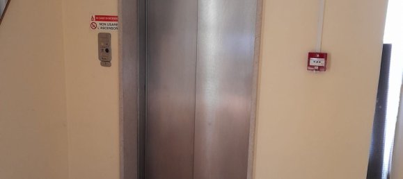 Gewerbliche Immobilie in Udine, Italy 2700m², Nr. 146025 7