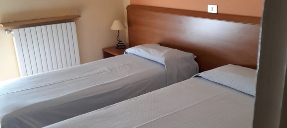 Gewerbliche Immobilie in Udine, Italy 2700m², Nr. 146025 6