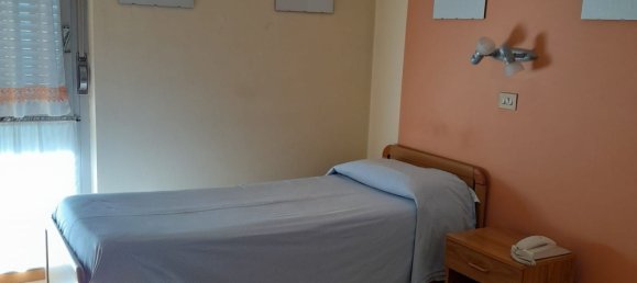 Gewerbliche Immobilie in Udine, Italy 2700m², Nr. 146025 5