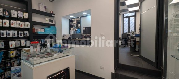 2-Zimmer Gewerbliche Immobilie in Taranto, Italy, Nr. 282963 12