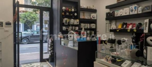 2-Zimmer Gewerbliche Immobilie in Taranto, Italy, Nr. 282963 11