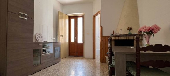 Дом с 3 комнатами в Фазано, Италия № 279471 5