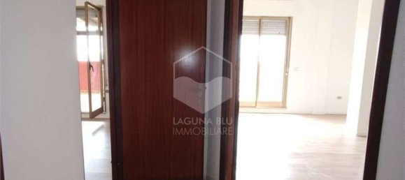 4-salle Penthouse à Marsala, Italy No. 219053 10