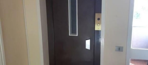 3 rooms Apartment in Varese, Italy No. 180293 4