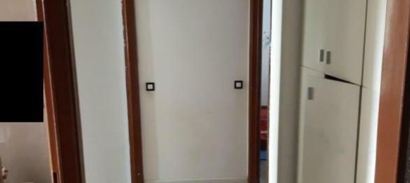3 rooms Apartment in Varese, Italy No. 180293 5