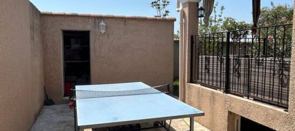 4 bedrooms Villa in Marignane, France No. 331500 7