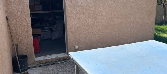 4 bedrooms Villa in Marignane, France No. 331500 8