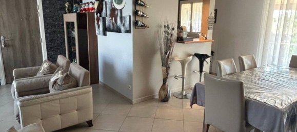 4 bedrooms Villa in Marignane, France No. 331500 27