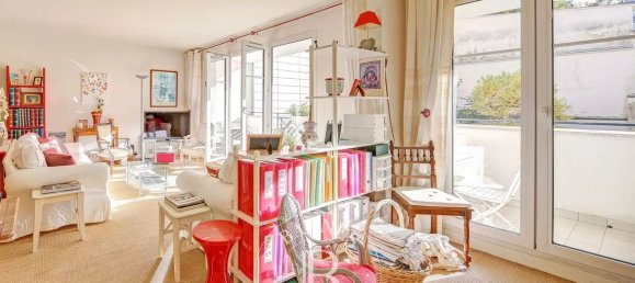 3 bedrooms Apartment in Versailles, France No. 161670 8