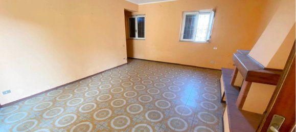 Casa de 4 dormitorios en Izano, Italy No. 348590 3