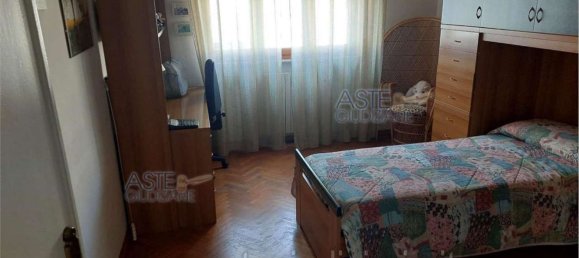 6 rooms Apartment in Cecina, Italy No. 41737 11