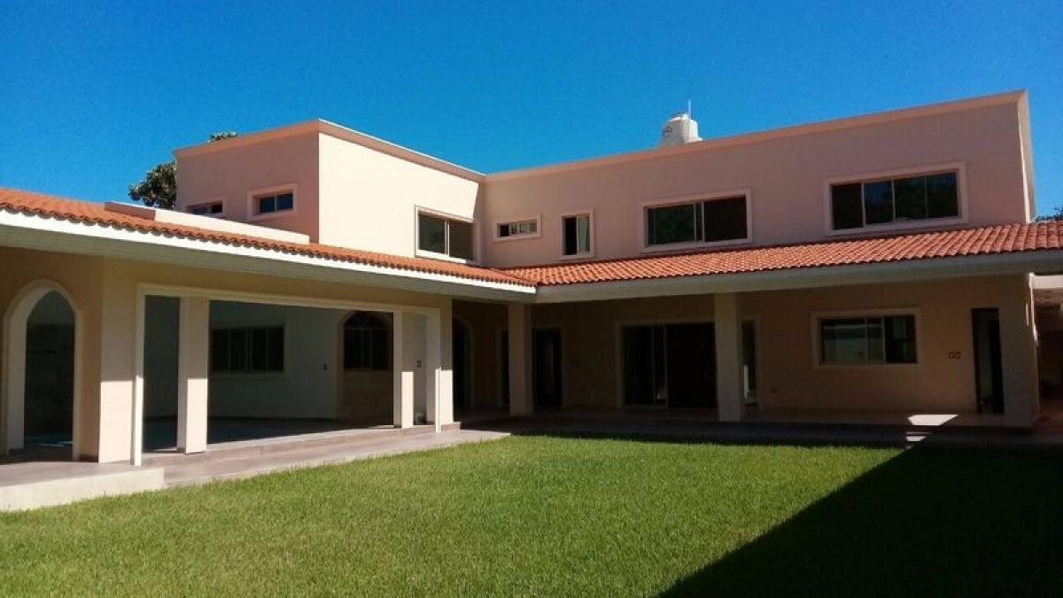 4 bedrooms House in Yucatan, Mexico No. 146718