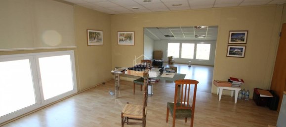 800m² Commercial property in Alaior, Spain No. 1928 2