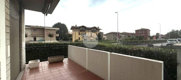 3 bedrooms House in Pontoglio, Italy No. 295904 6