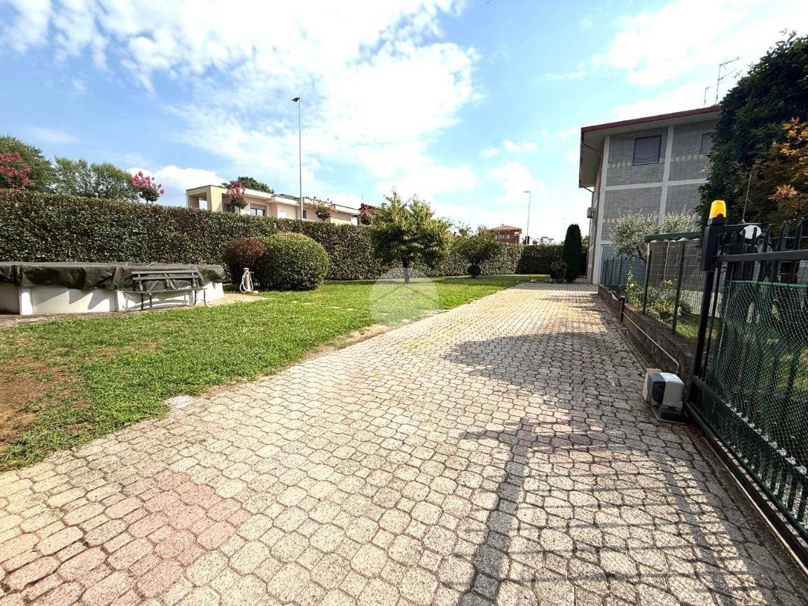 3 bedrooms House in Pontoglio, Italy No. 295904