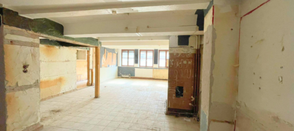 Edificio en Schweinfurt, Germany 100 m² No. 288707 2