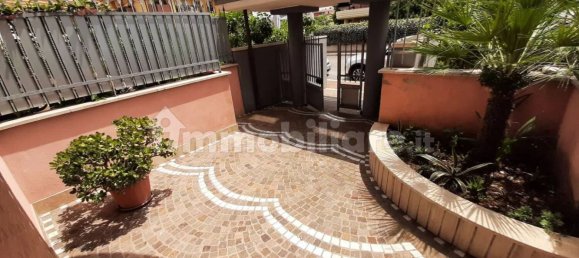 4 bedrooms Apartment in Aprilia, Italy No. 12982 2