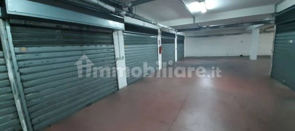 4 bedrooms Apartment in Aprilia, Italy No. 12982 5