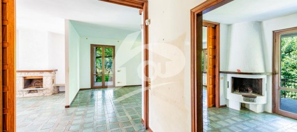 8 rooms Villa in Cadrezzate con Osmate, Italy No. 66426 40
